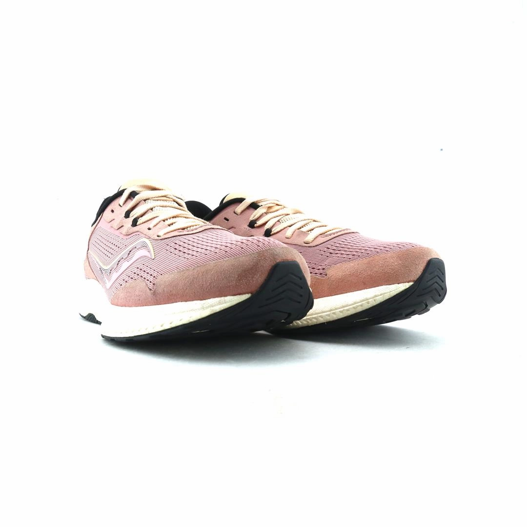 SAUCONY FREEDOM 4 Saucony running shoe close-ups