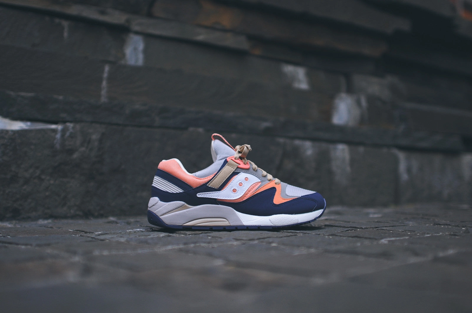 Saucony Grid 9000 - Tan / Navy / Coral (Kithstrike) Saucony Lightweight Shoes
