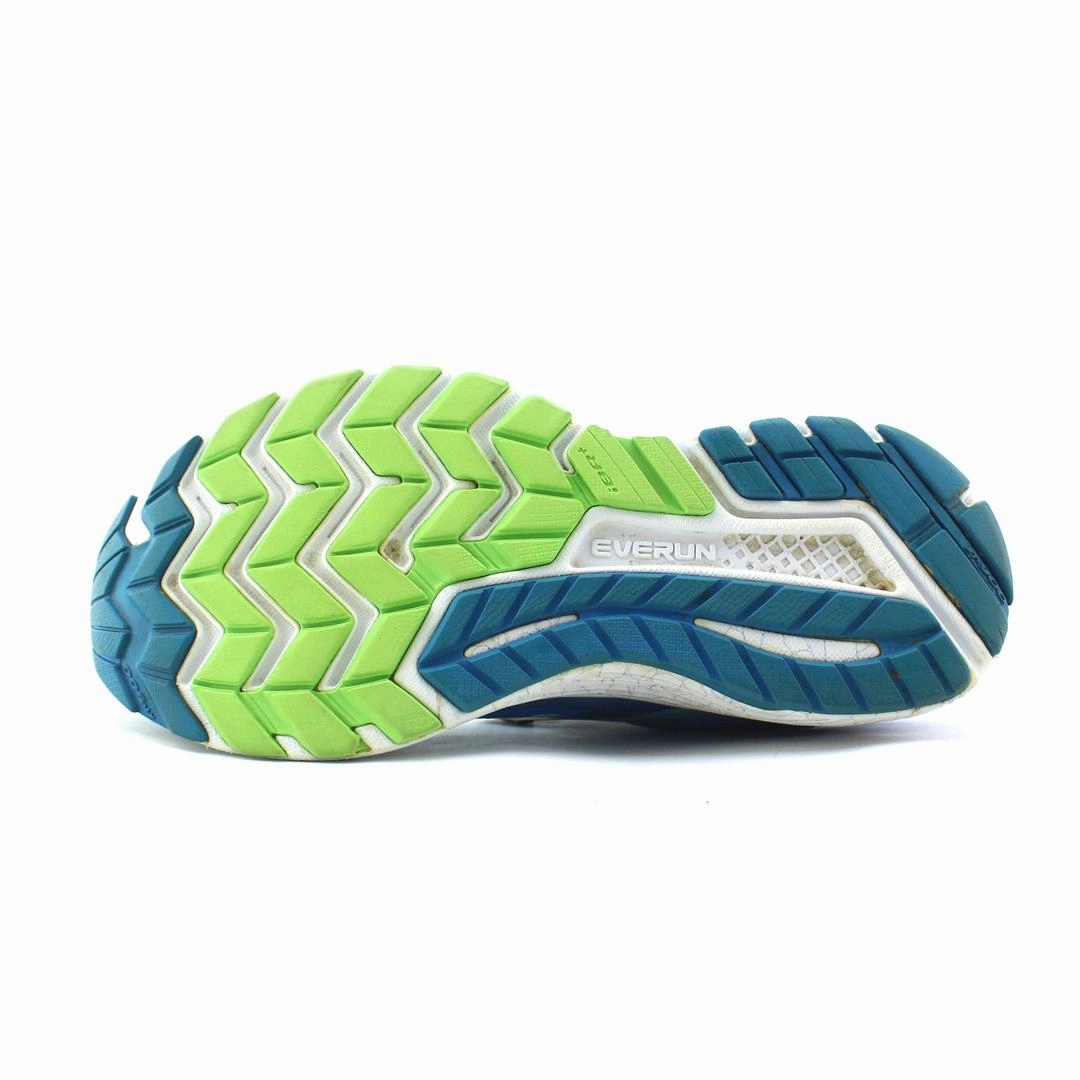 SAUCONY GUIDE 10 Saucony casual footwear looks