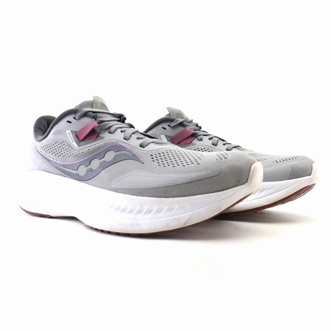 SAUCONY GUIDE 15 Saucony casual footwear looks