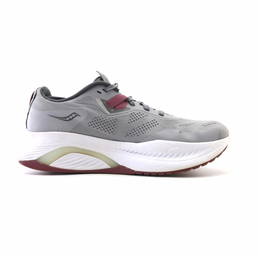 SAUCONY GUIDE 15 Saucony casual footwear looks