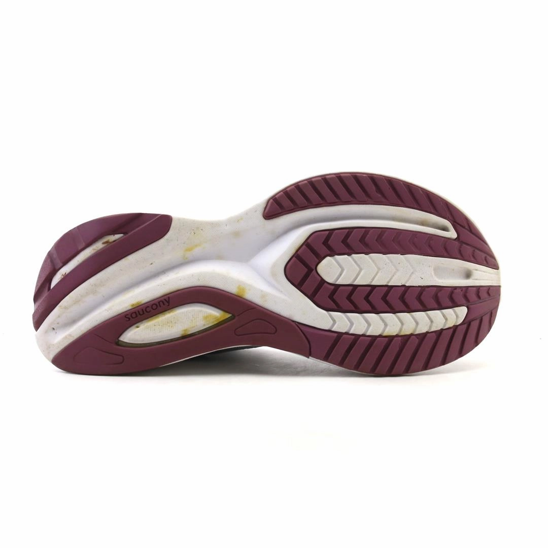 SAUCONY GUIDE 15 Saucony casual footwear looks