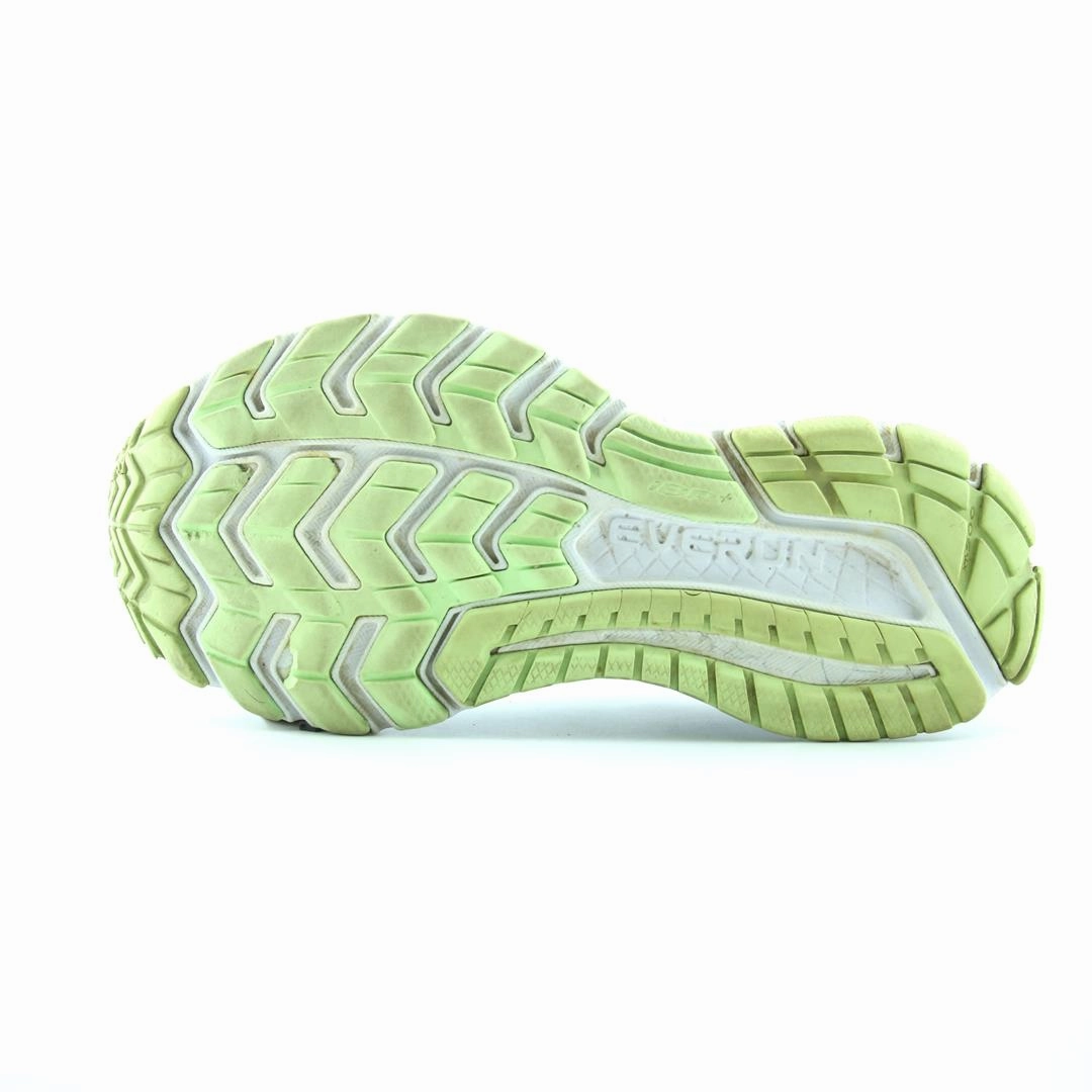 SAUCONY GUIDE ISO Saucony sport shoe imagery