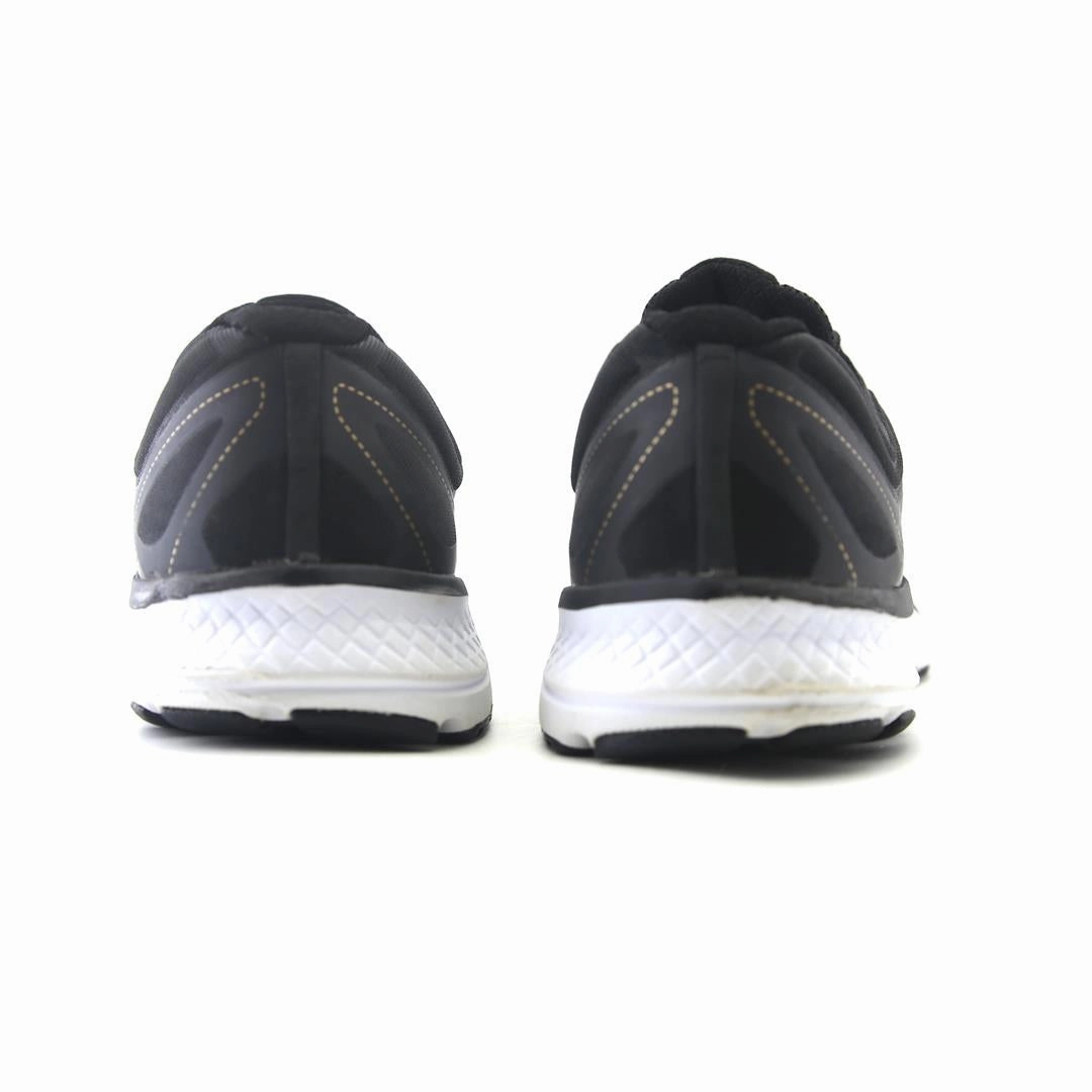 SAUCONY GUIDE ISO Saucony sport shoe imagery