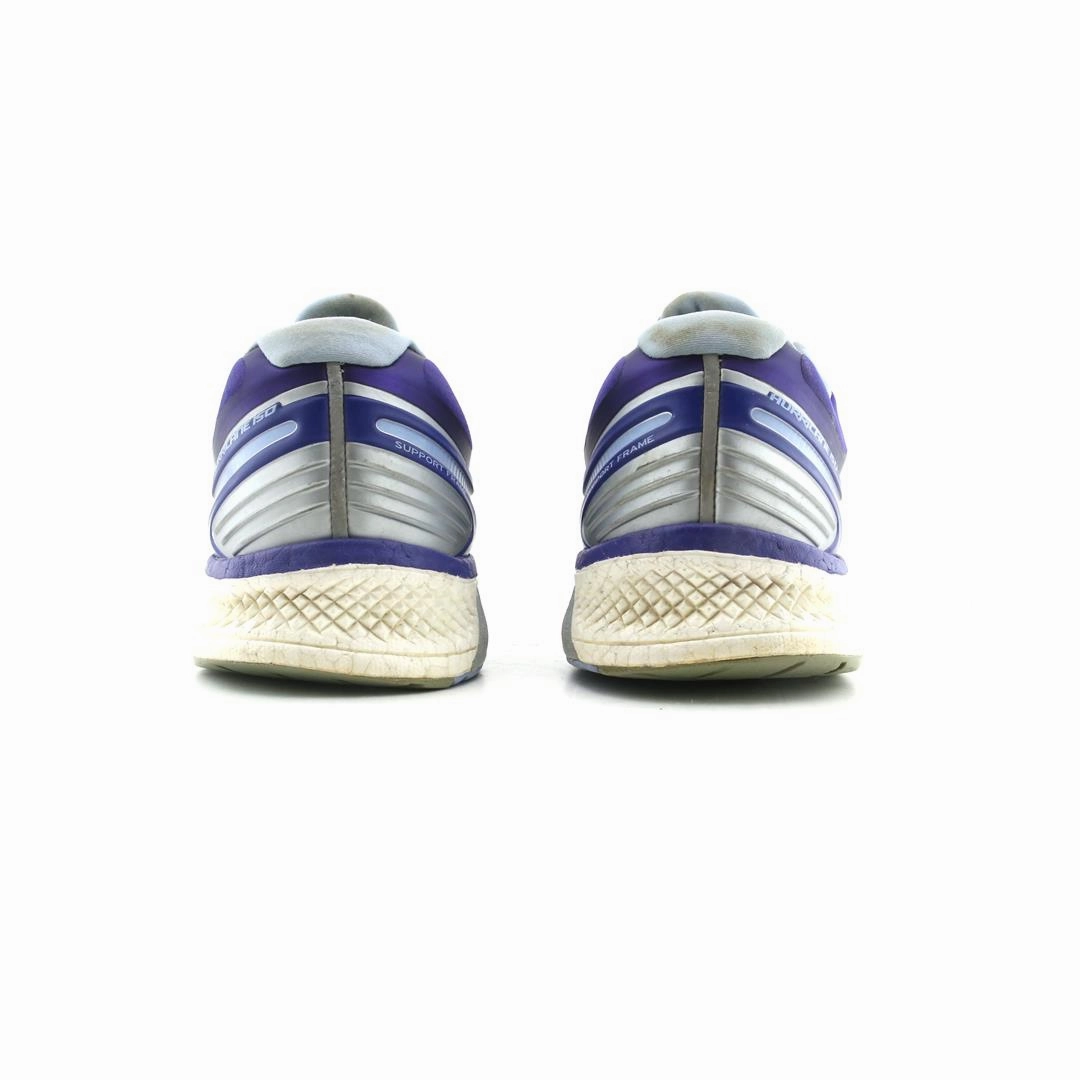 SAUCONY HURRICANE ISO 4 Saucony casual footwear looks