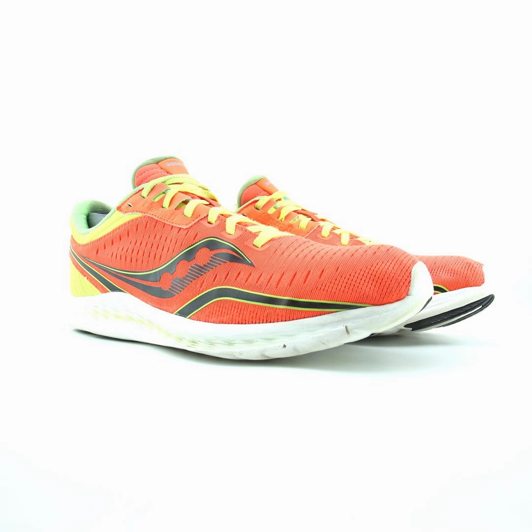 SAUCONY KINVARA 11 Saucony sport shoe imagery