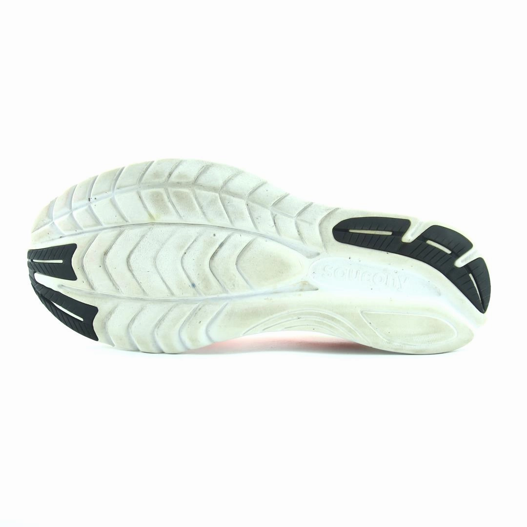 SAUCONY KINVARA 11 Saucony sport shoe imagery