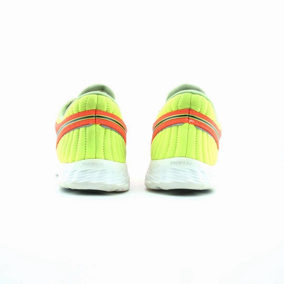 SAUCONY KINVARA 11 Saucony sport shoe imagery