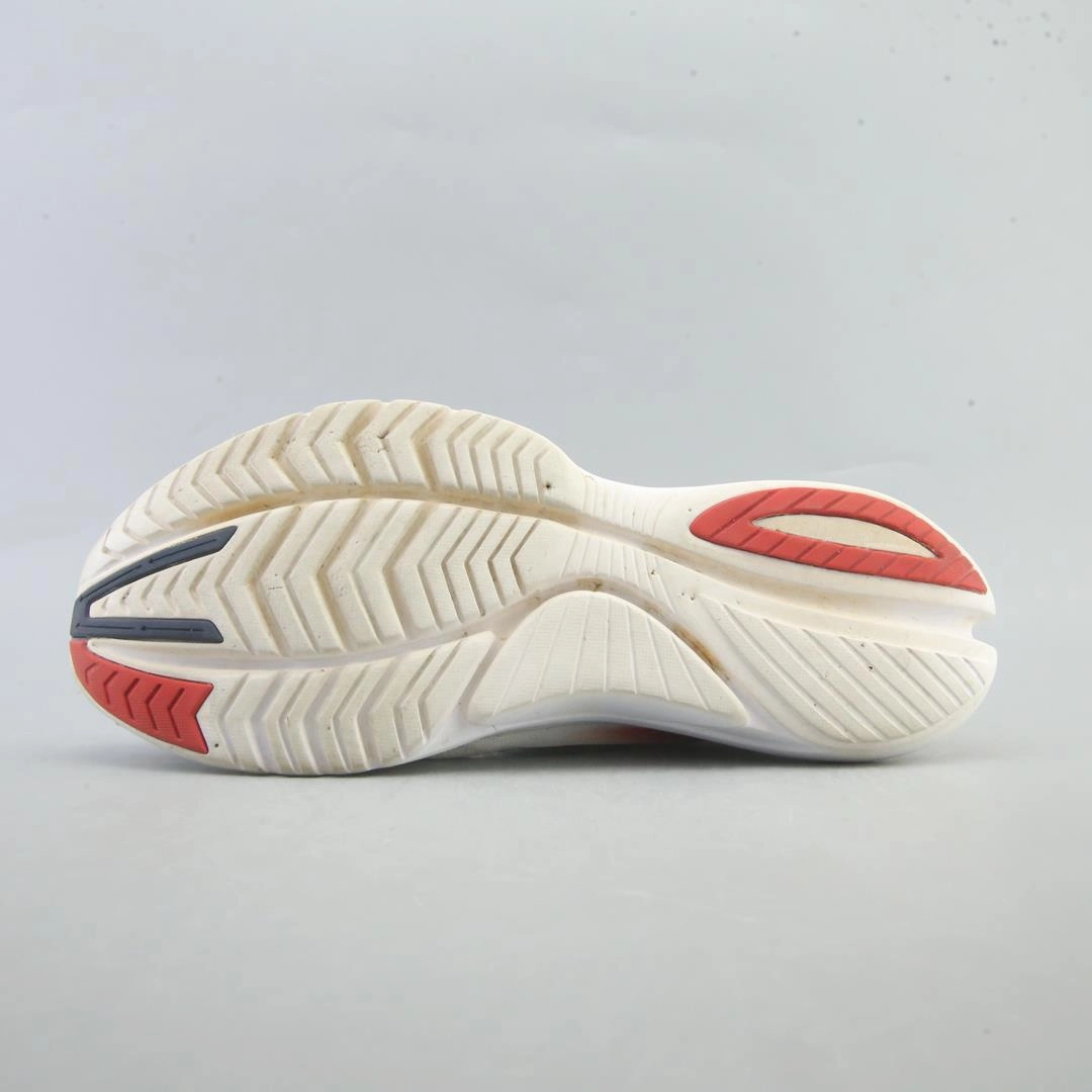 SAUCONY KINVARA 12 Saucony casual footwear looks