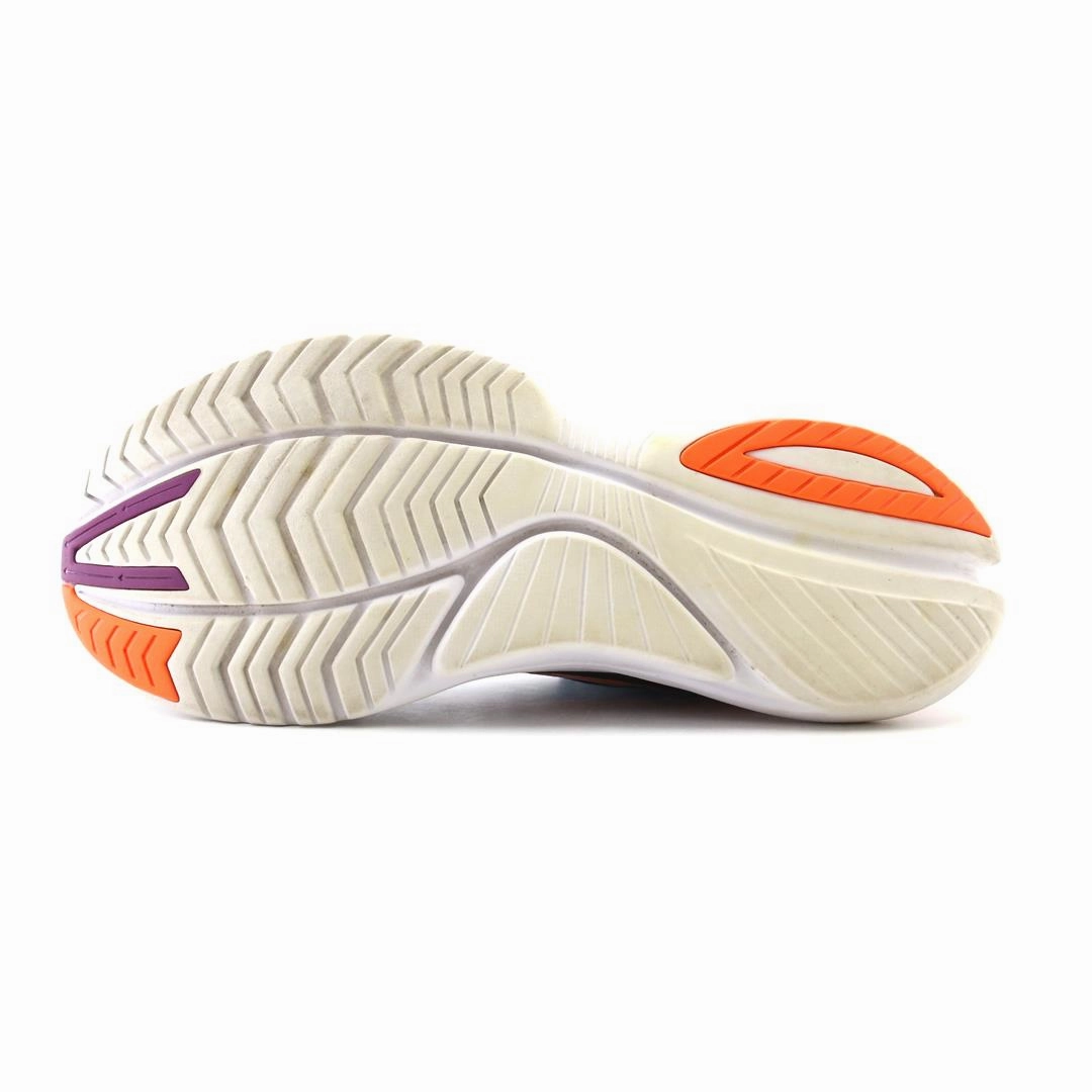 SAUCONY KINVARA 12 Saucony casual footwear looks