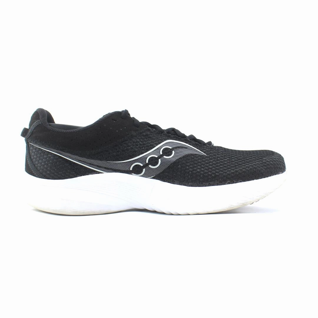 SAUCONY KINVARA 14 Saucony casual footwear looks