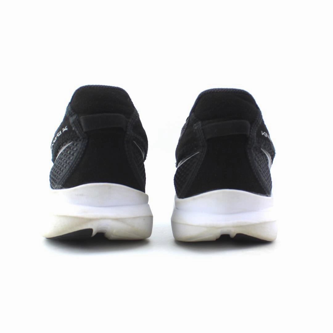SAUCONY KINVARA 14 Saucony casual footwear looks
