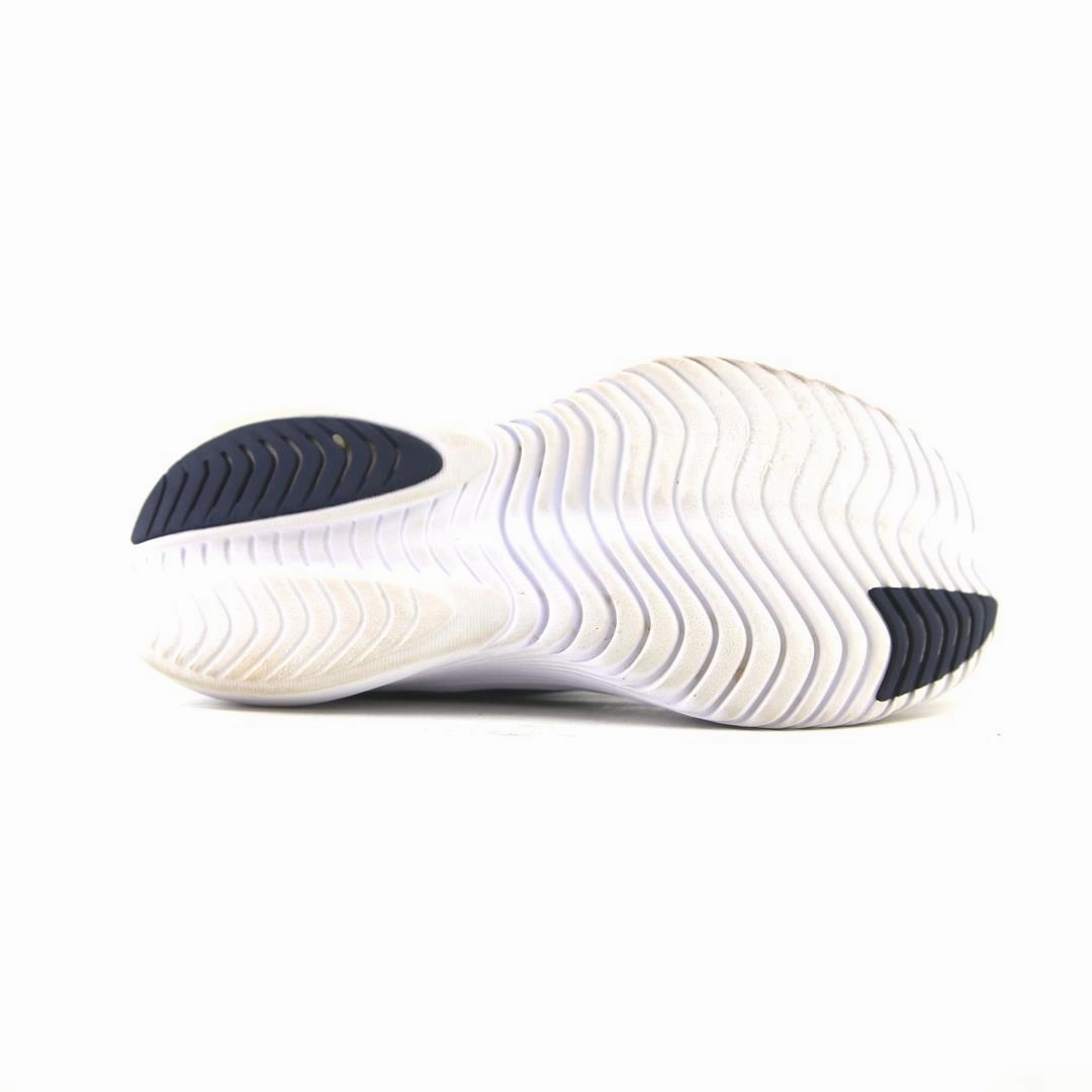 SAUCONY KINVARA 14 Saucony casual footwear looks