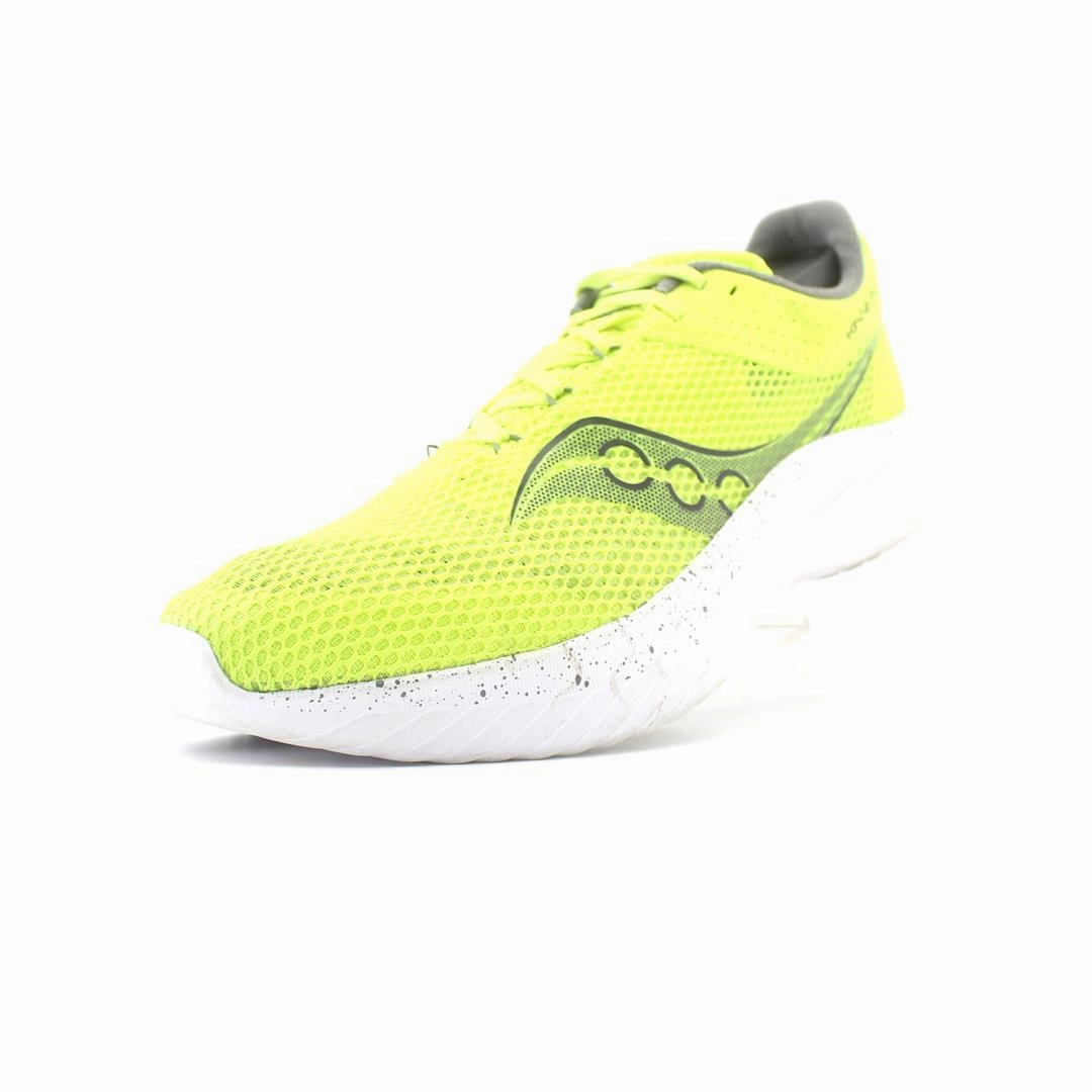 SAUCONY KINVARA 14 Saucony casual footwear looks