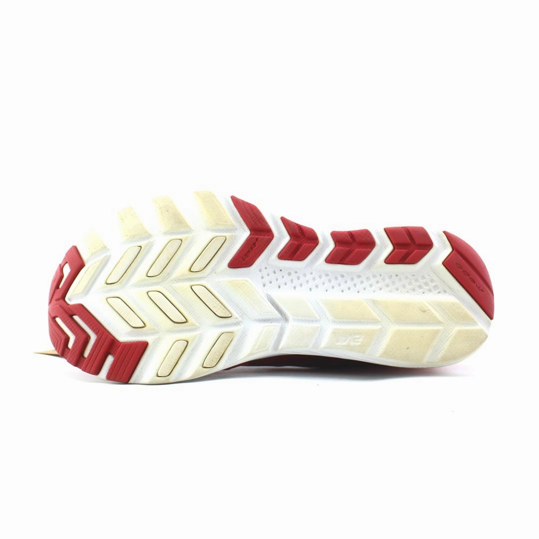 SAUCONY KINVARA 7 Saucony casual footwear looks