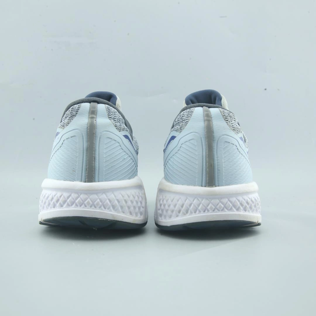SAUCONY OMNI 19 Saucony sport shoe imagery