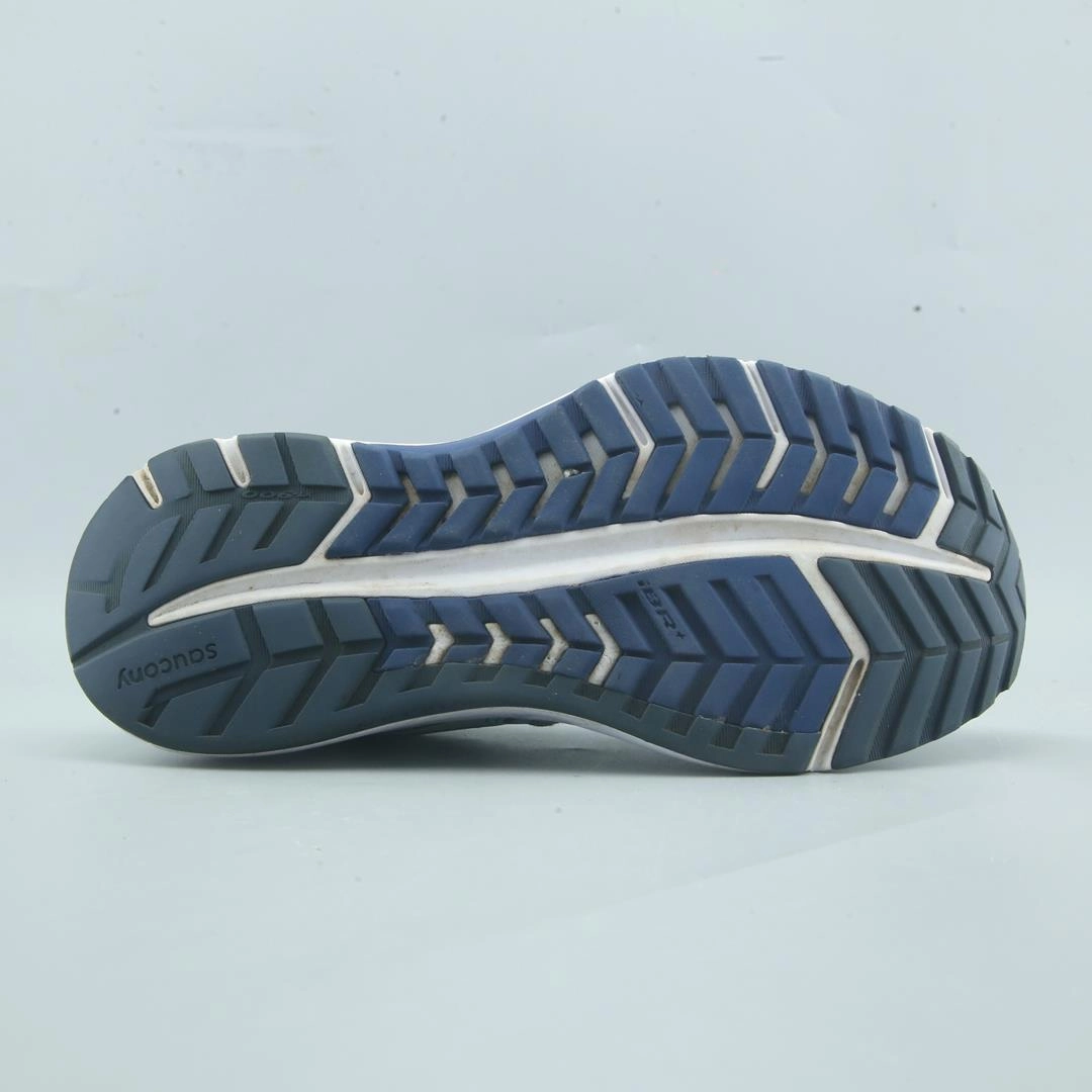 SAUCONY OMNI 19 Saucony sport shoe imagery