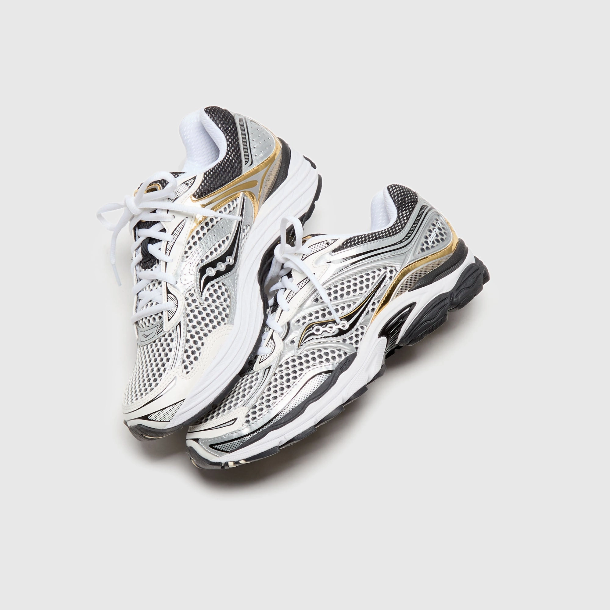 Saucony Progrid Omni 9 - Silver / Gold Saucony Lightweight Shoes