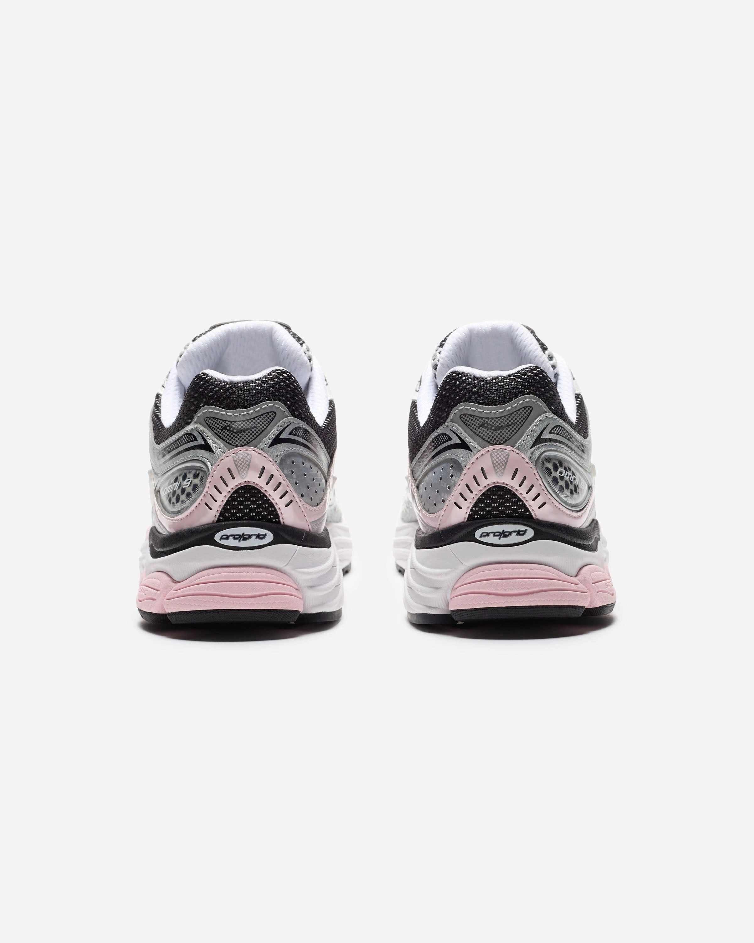 SAUCONY PROGRID ONMI 9 - SILVER/ PINK Saucony Performance Picks