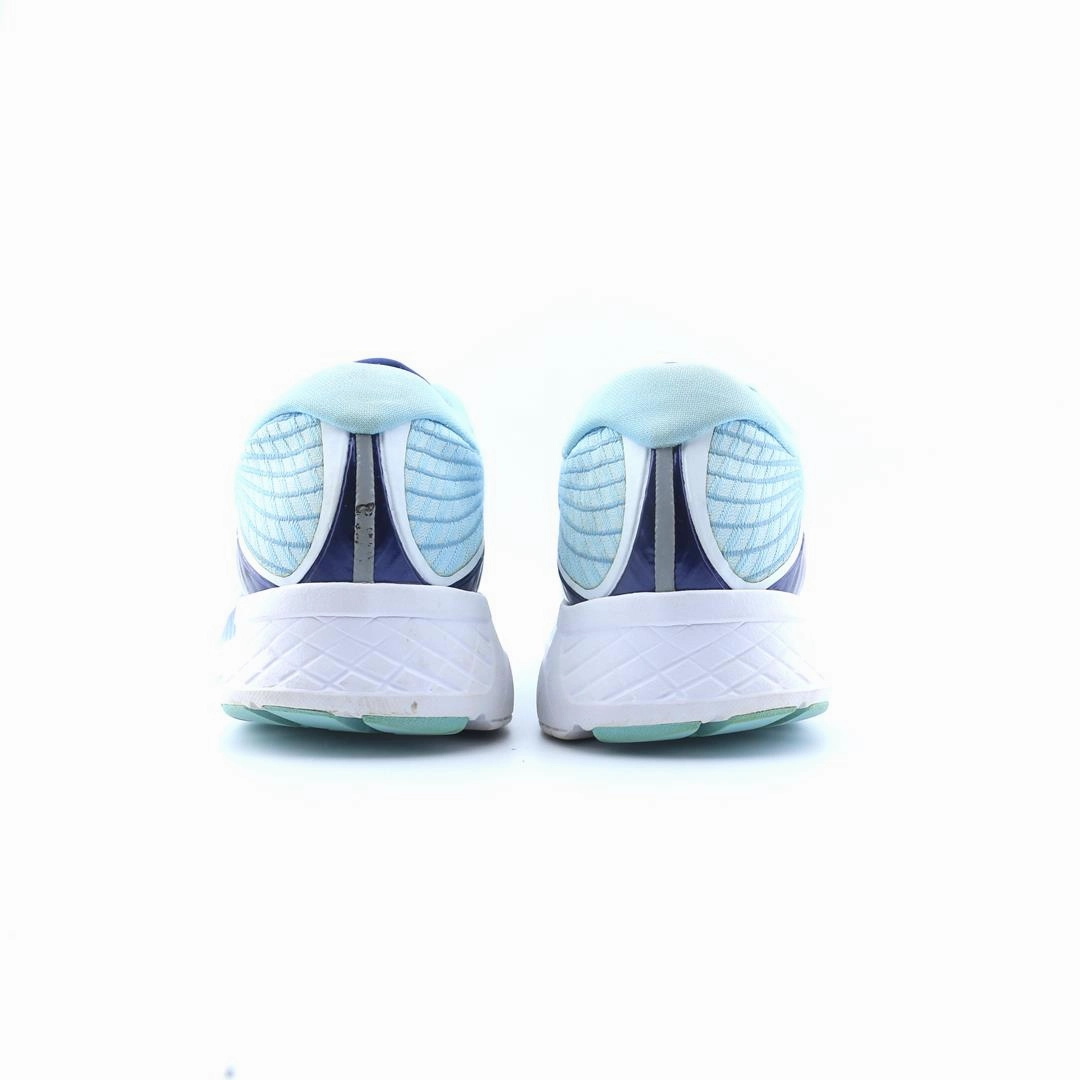 SAUCONY RIDE ISO Saucony sport shoe imagery