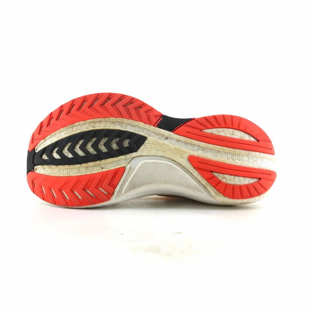 SAUCONY TEMPUS Saucony casual footwear looks