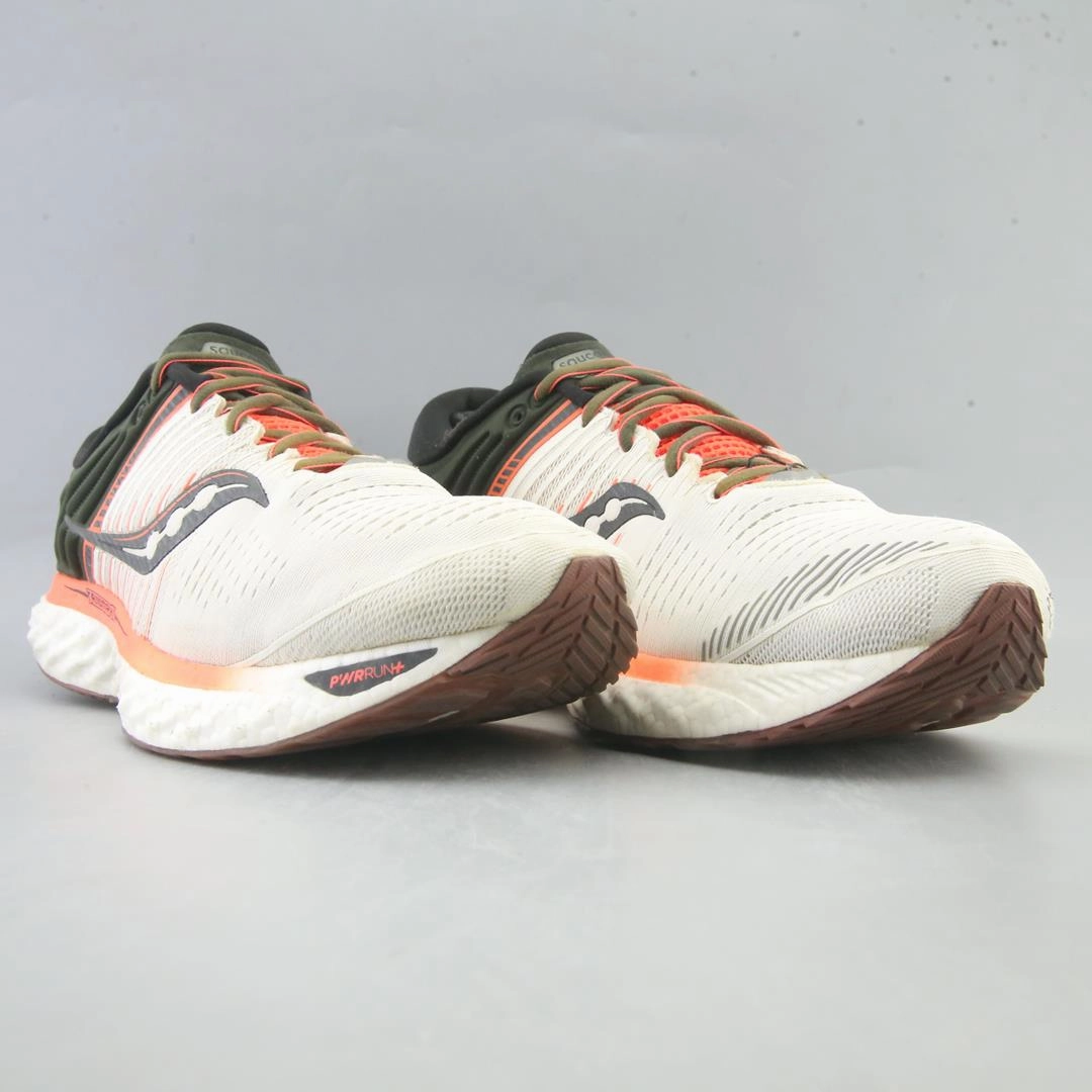 SAUCONY TRIUMPH 17 Saucony casual footwear looks