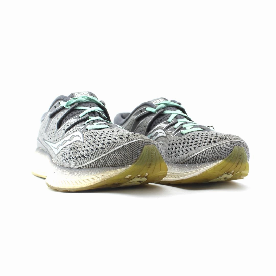 SAUCONY TRIUMPH ISO 5 Saucony casual footwear looks