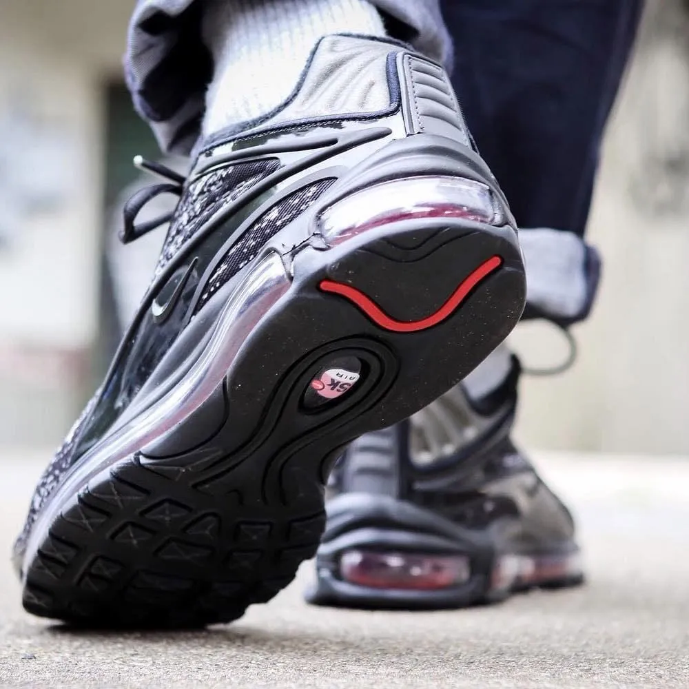 Skepta x Nike Air Max Deluxe SK Nike Air Max running sneakers