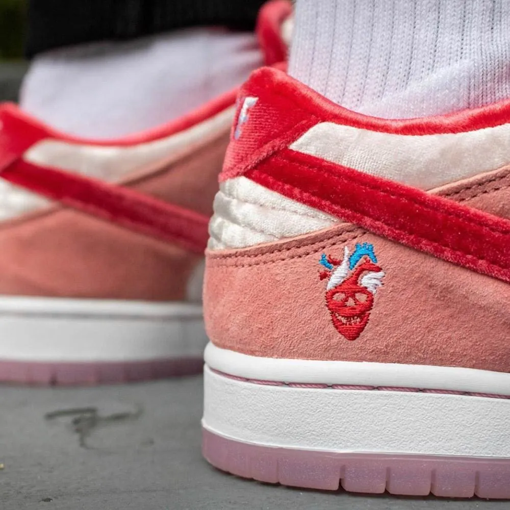 StrangeLove x Nike Dunk Low SB 'Valentine's Day' Nike Dunk stylish shoes