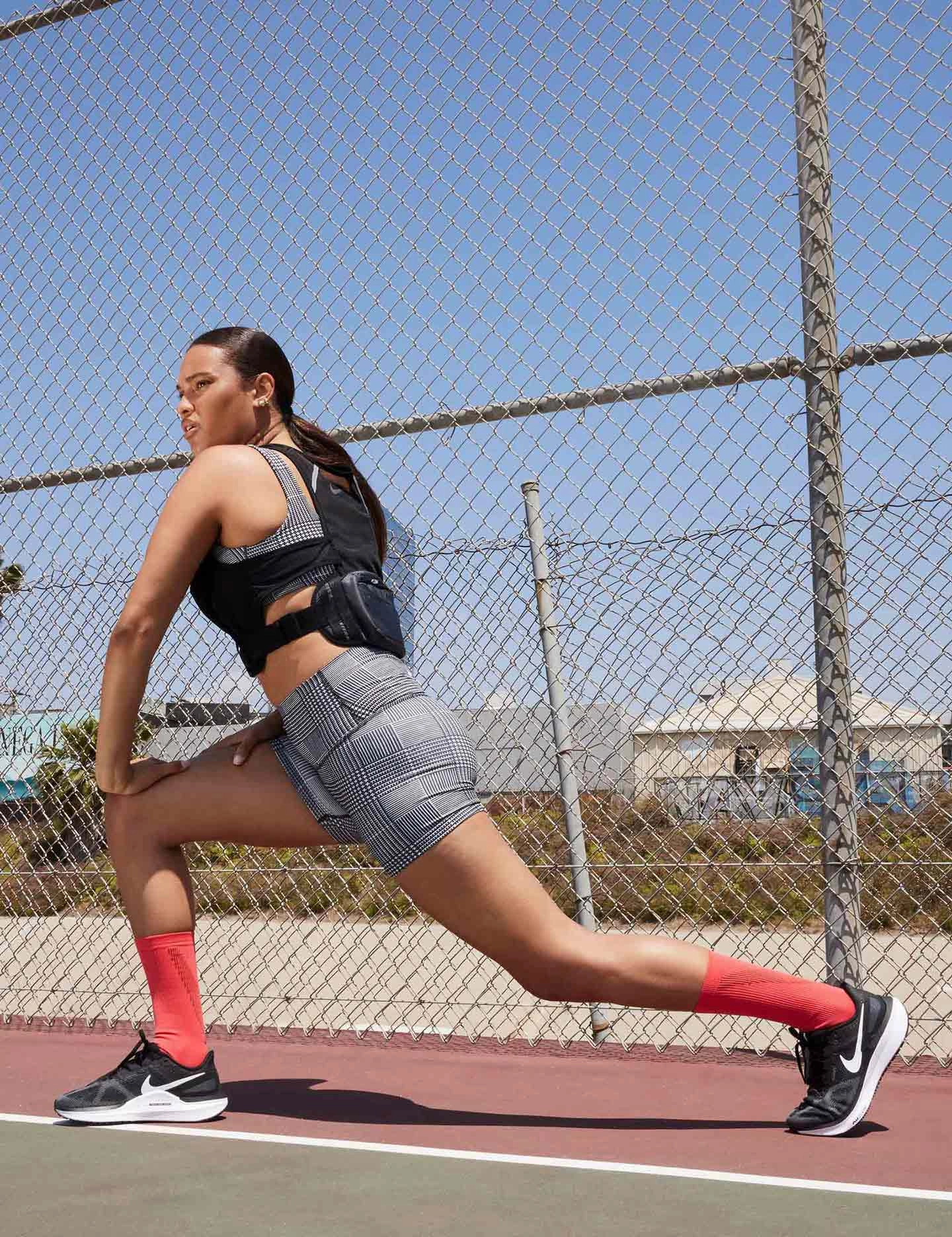 Structure 25 Shoes - Black/Dark Smoke Grey/White Nike women's stylish athletic footwear