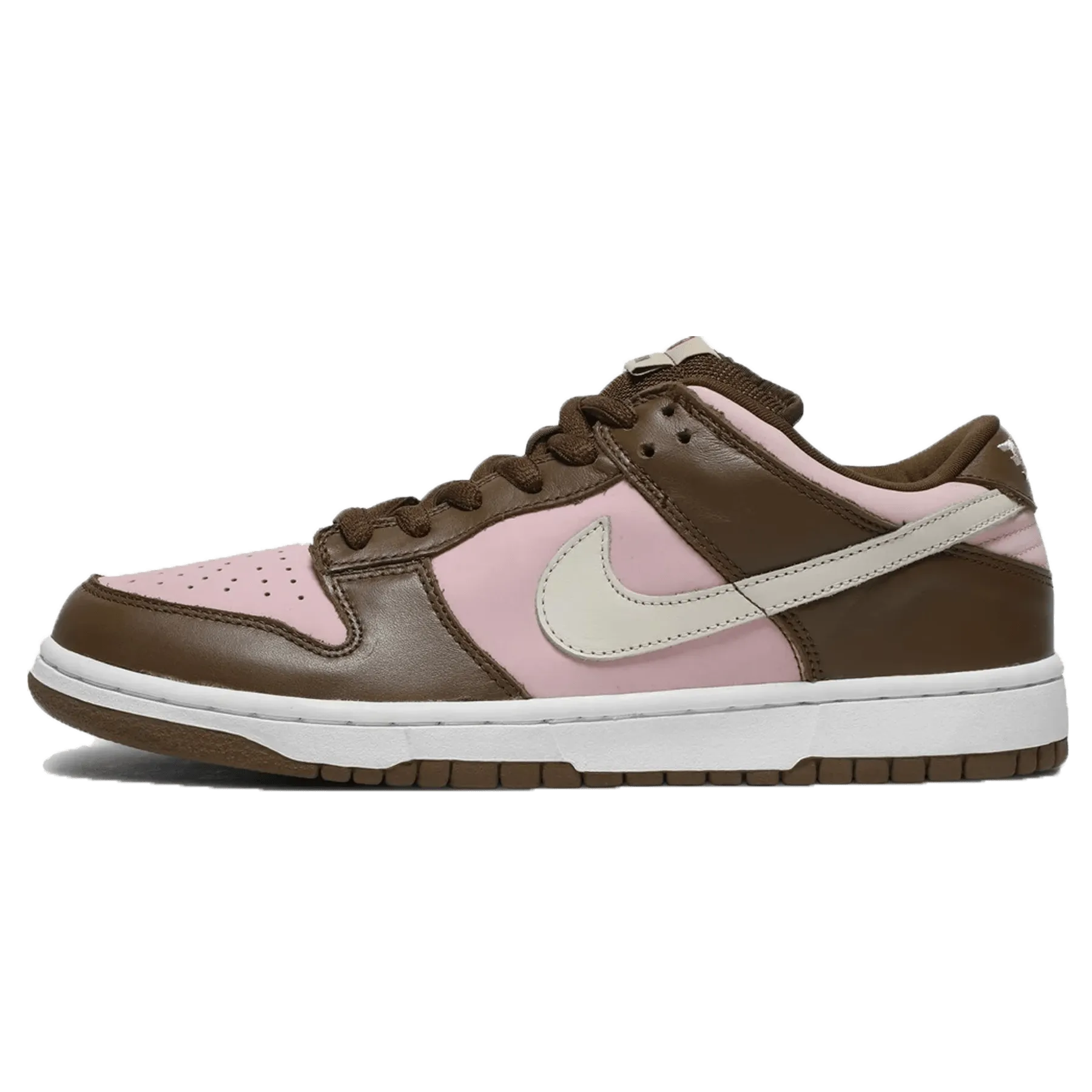 St??ssy x Nike Dunk Low Pro SB 'Cherry' Nike Dunk casual shoes with iconic low-top shape