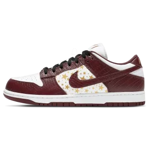 Supreme x Nike Dunk Low OG SB QS 'Barkroot Brown' Nike Dunk casual shoes with iconic low-top shape