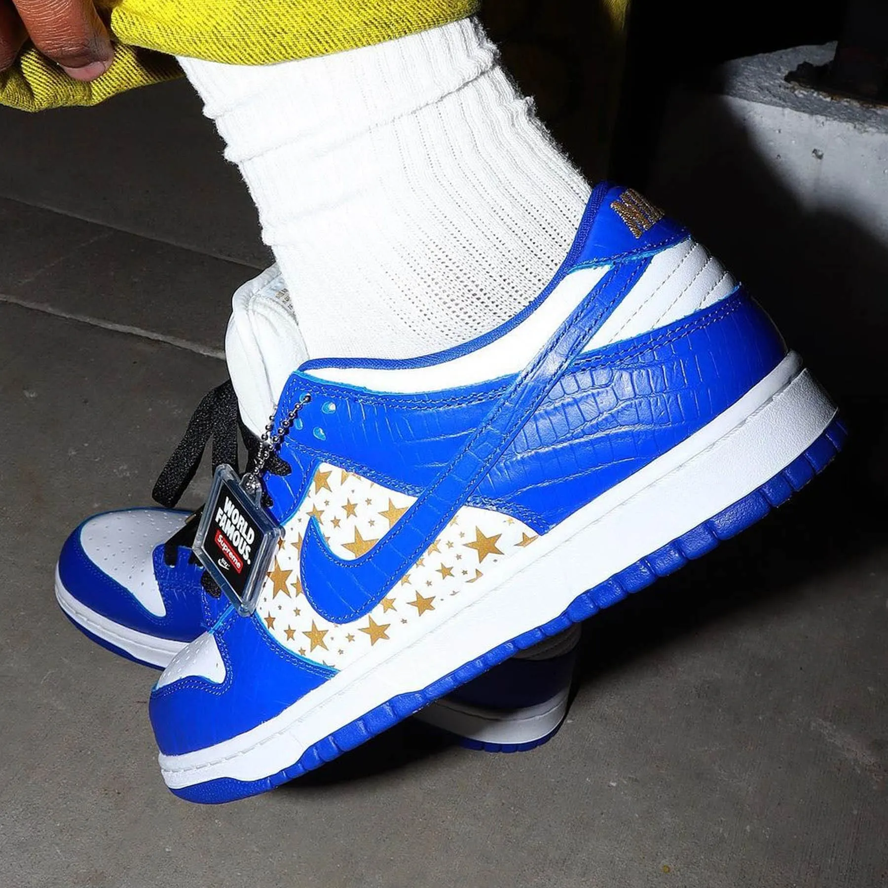 Supreme x Nike Dunk Low OG SB QS 'Hyper Royal' Nike Dunk stylish shoes