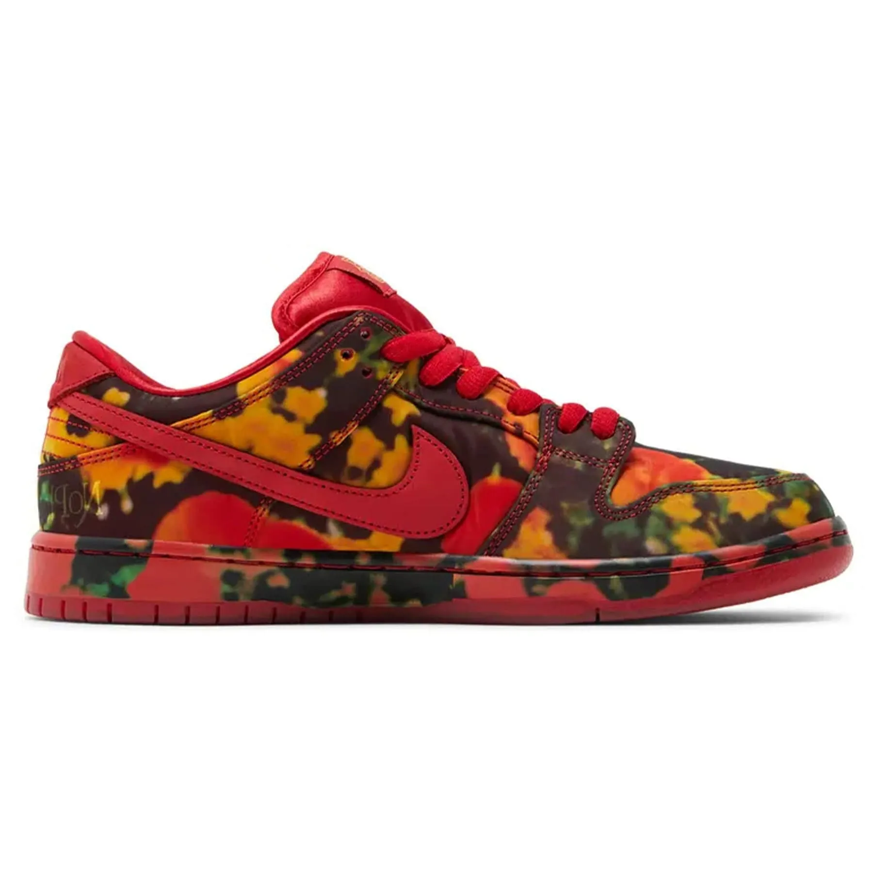 The Wizard of Oz x Nike Dunk SB Low 'Poppy Field' Nike Dunk stylish shoes