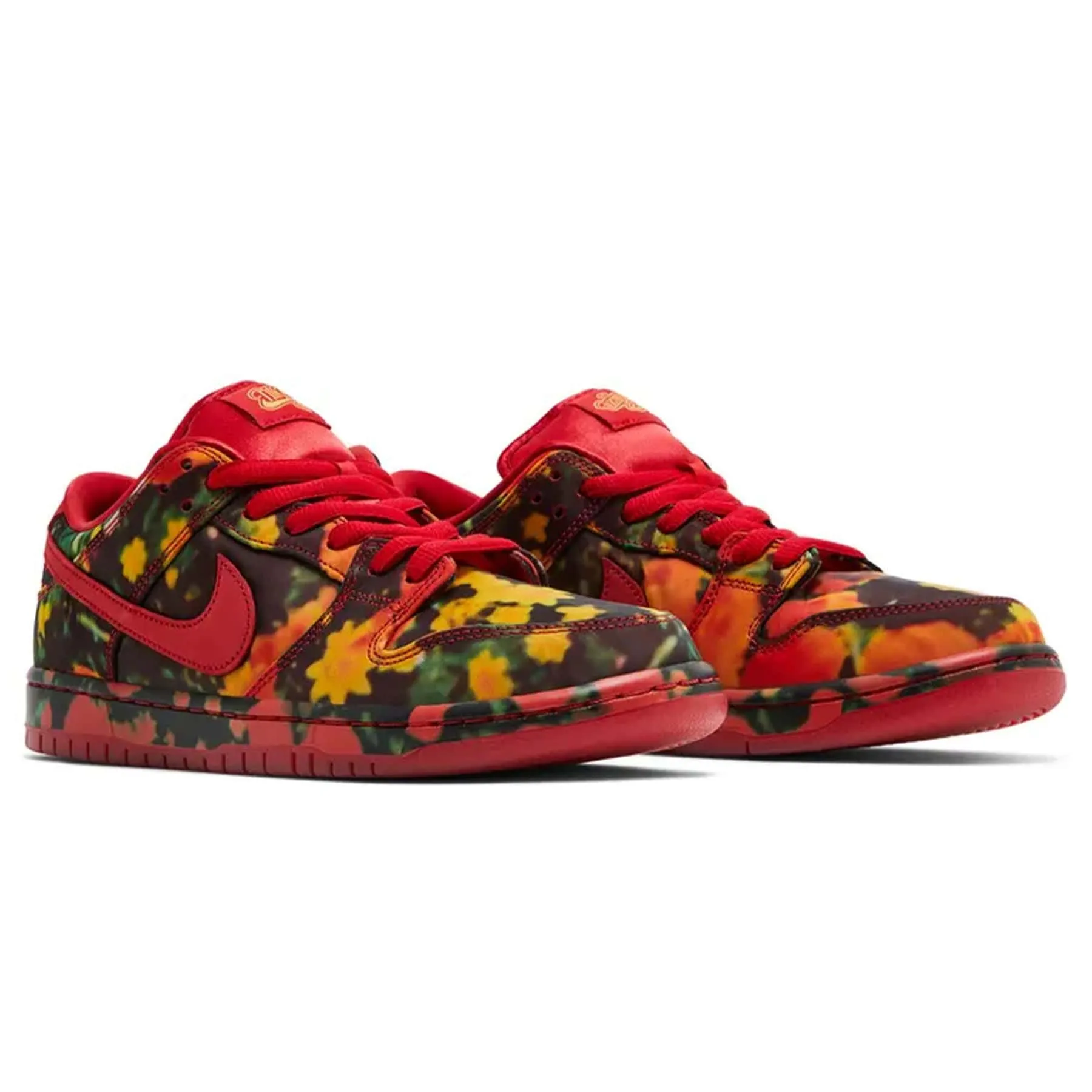 The Wizard of Oz x Nike Dunk SB Low 'Poppy Field' Nike Dunk stylish shoes