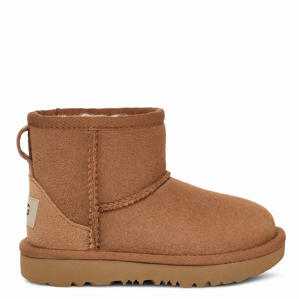 TODDLERS' CLASSIC MINI II ugg soft cozy boots for cold weather