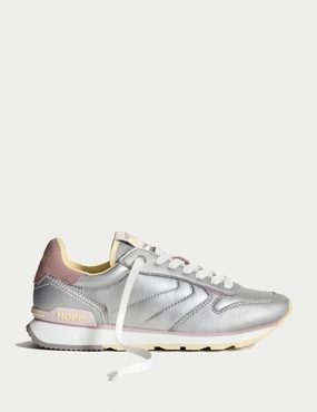 Track & Field - Tiryns Hoff women's fashion sneakers with retro vibe