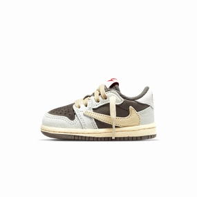 Travis Scott x Air Jordan 1 Low OG TD 'Reverse Mocha' Air Jordan 1 Low sneakers perfect for casual outfits