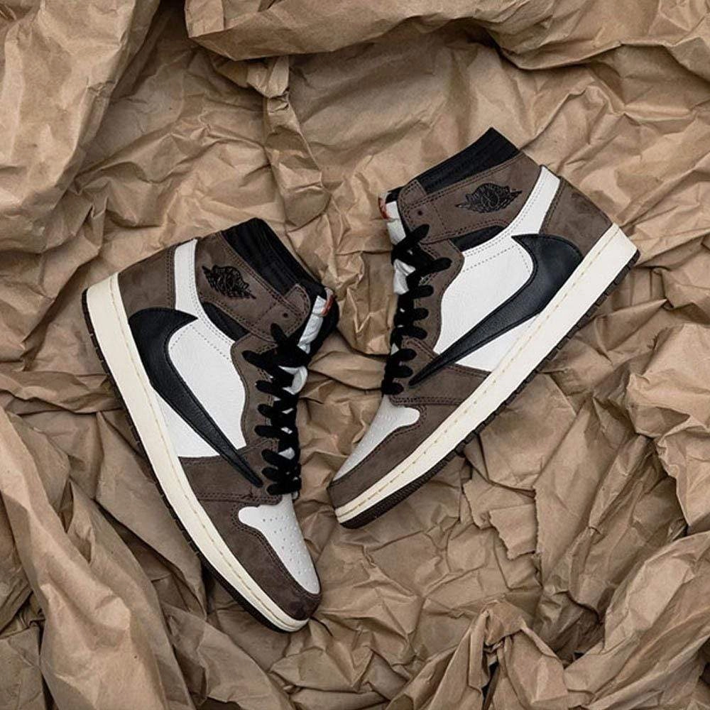 Travis Scott x Air Jordan 1 Retro High OG 'Mocha' Air Jordan 1 vintage style sneakers