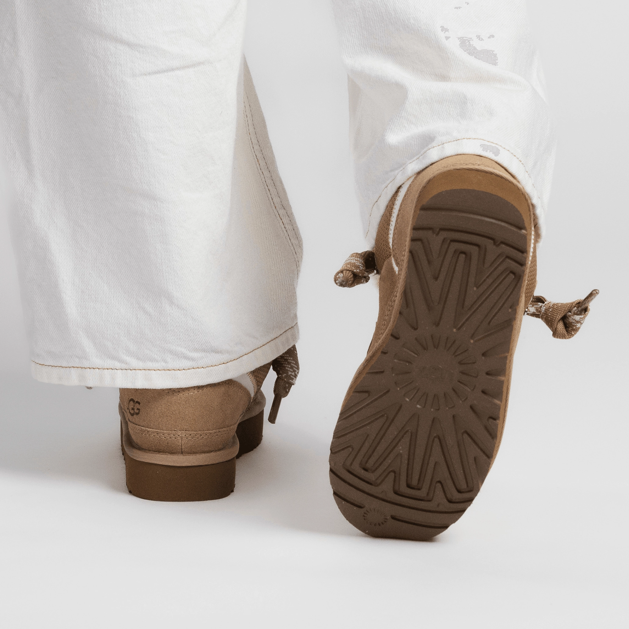UGG Lowmel Sand Ugg Lowmel Collection