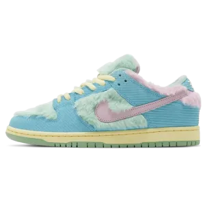 Verdy x Nike Dunk SB Low 'Visty' Nike Dunk casual shoes with iconic low-top shape