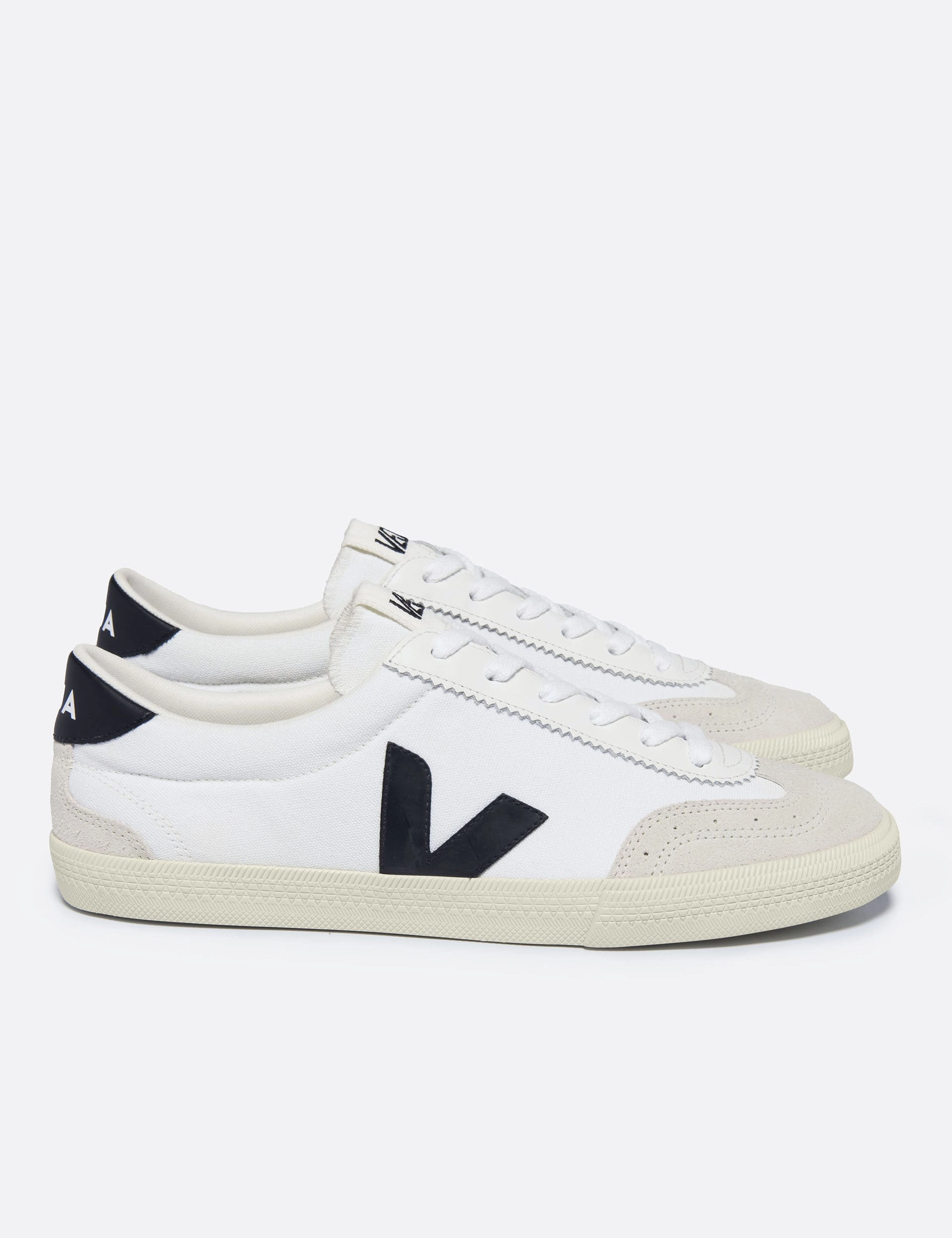 Volley Canvas - White Black Veja women's trendy casual shoes