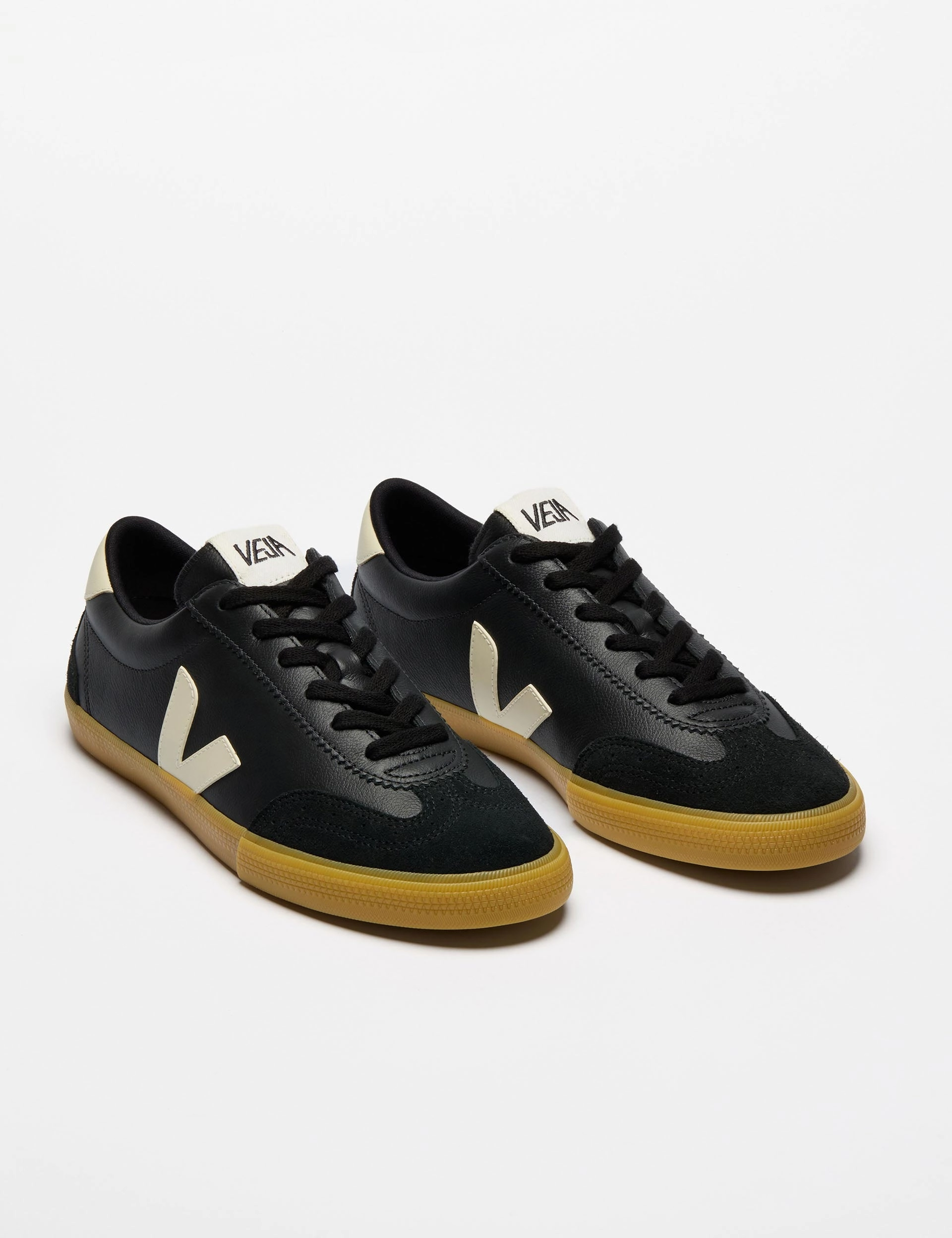 Volley Leather - Black Pierre Veja women's trendy casual shoes