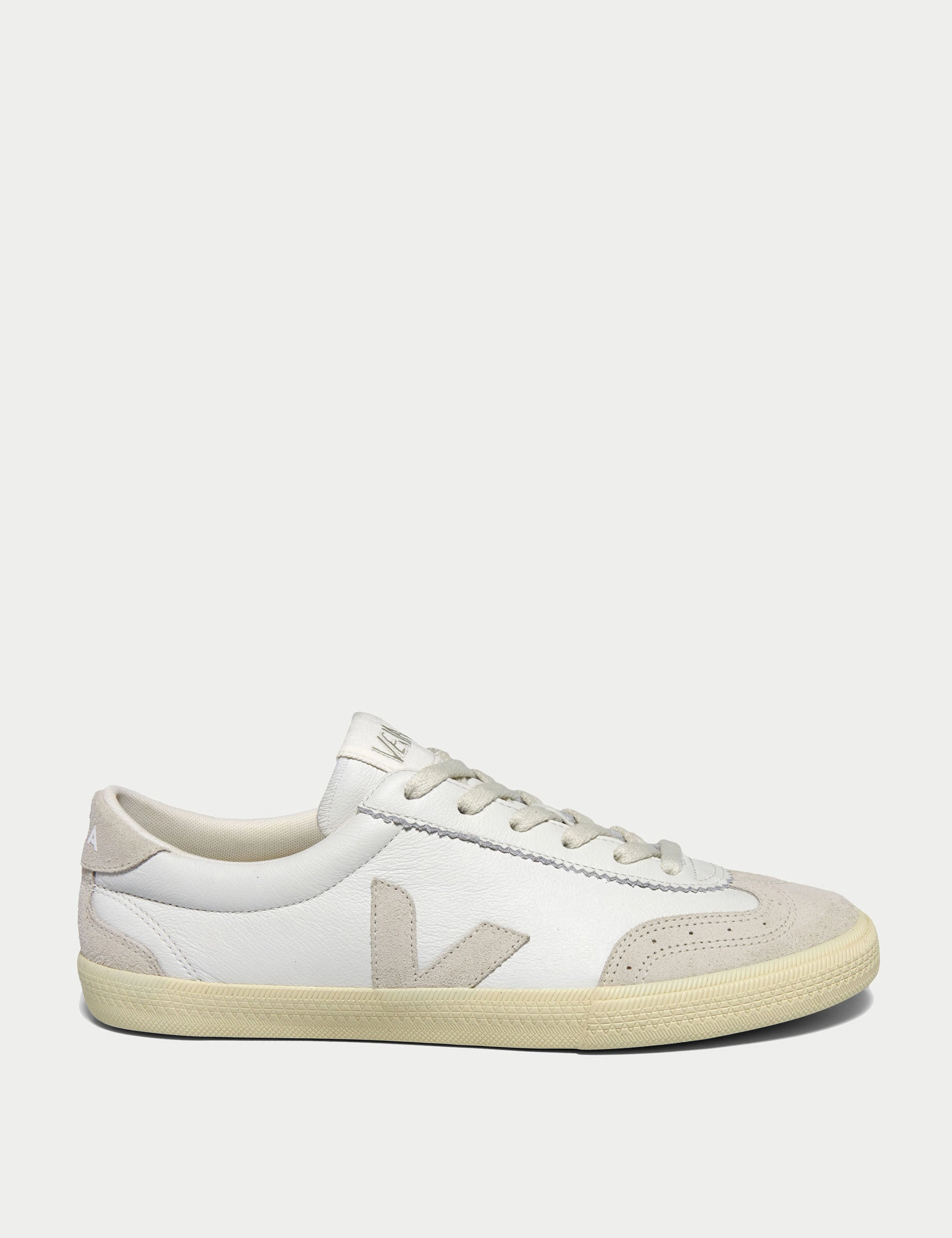 Volley Leather - White Natural Veja womens shoes with sustainable materials