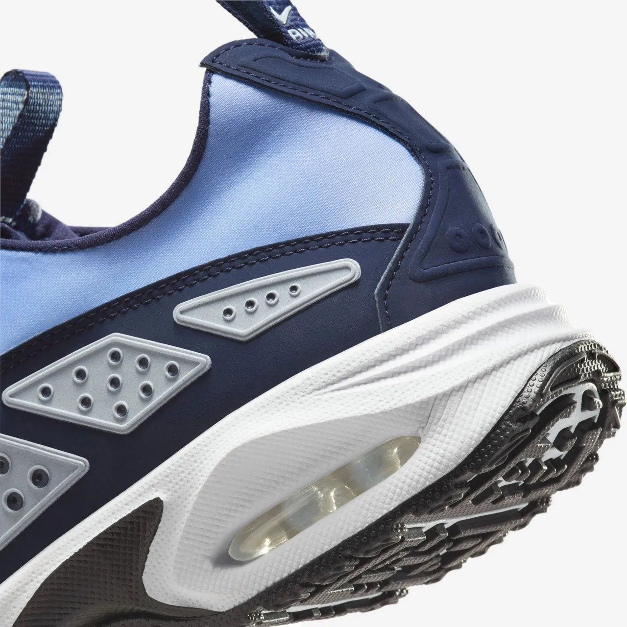 Wmns Air Max SNDR Nike casual lifestyle sneakers