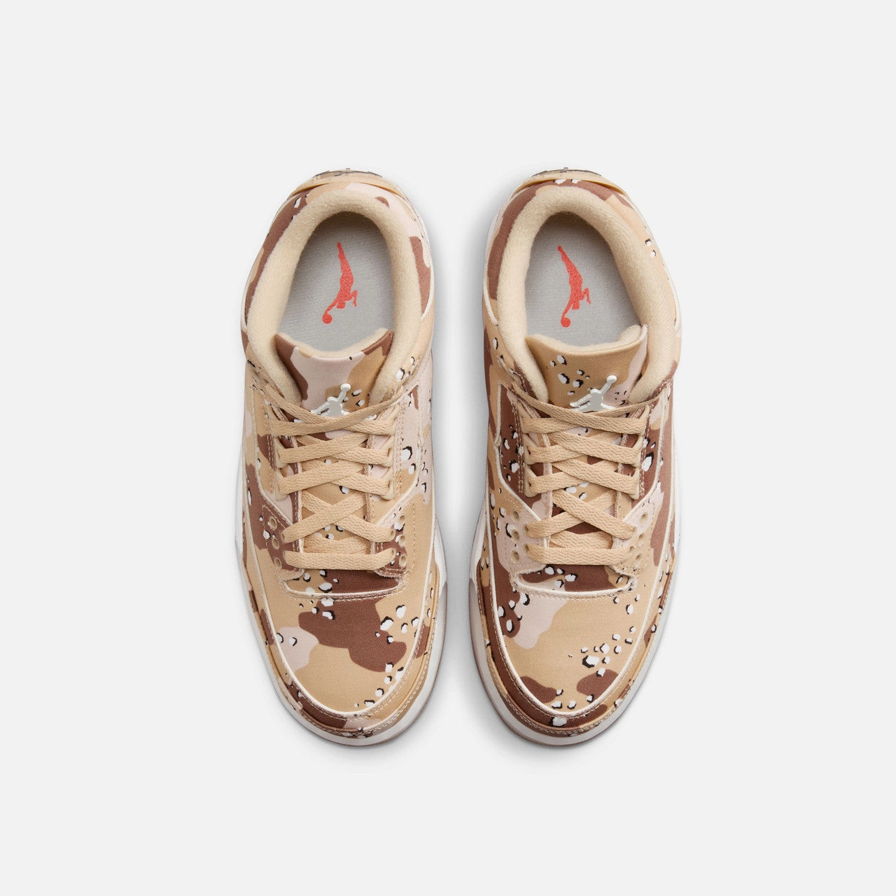 Wmns Air Jordan 3 Retro Tex Classic basketball silhouette