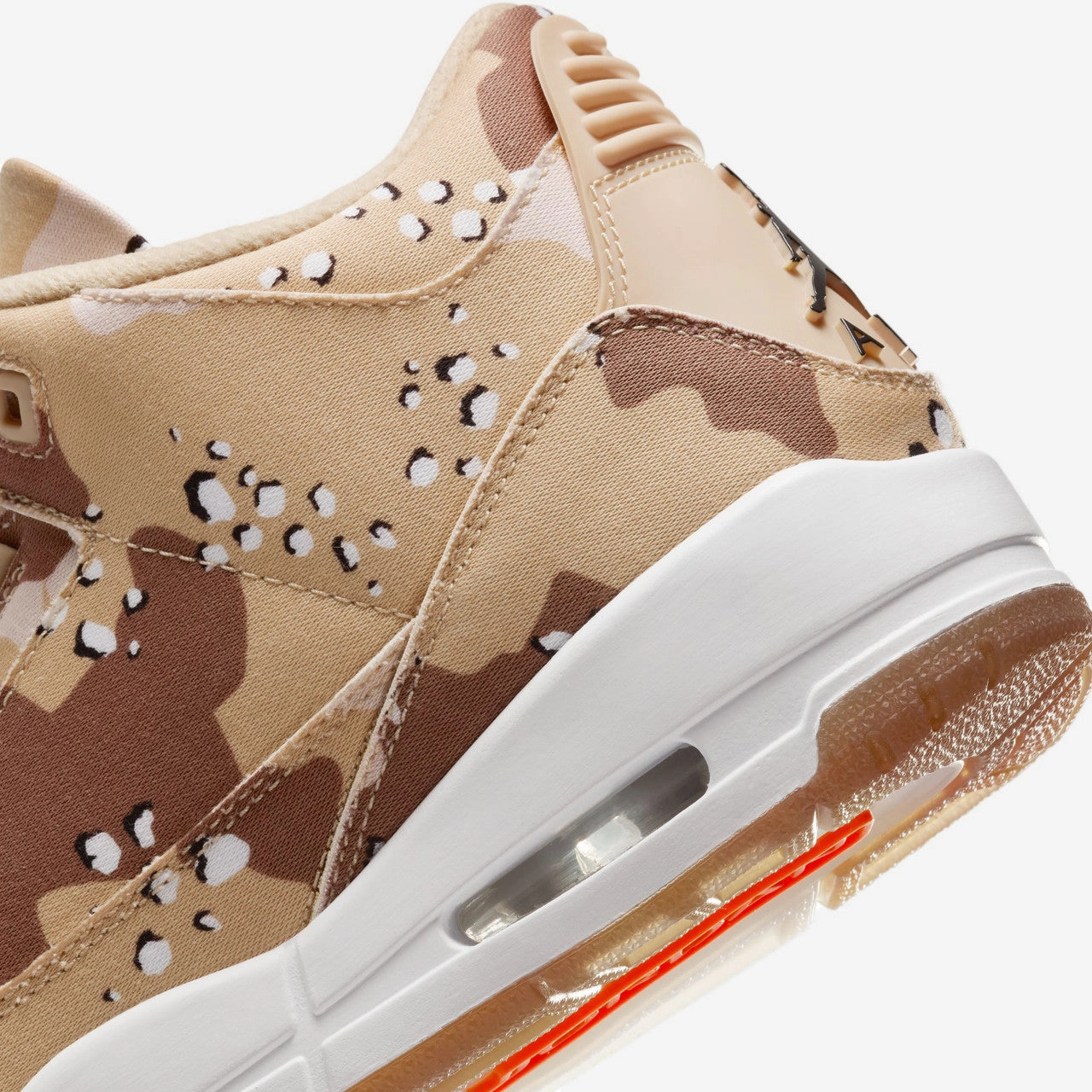 Wmns Air Jordan 3 Retro Tex Classic basketball silhouette