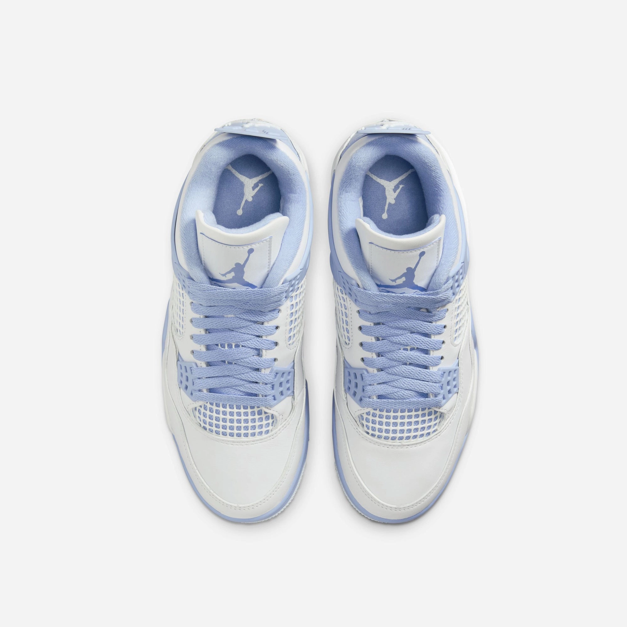 Wmns Air Jordan 4 Retro Signature basketball sneakers