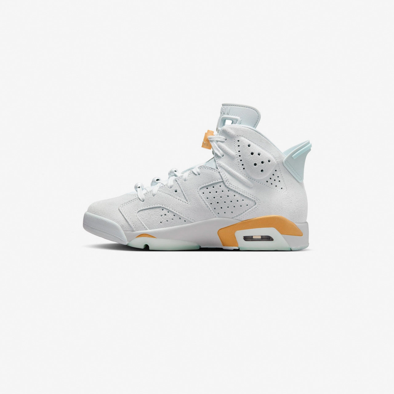 Wmns Air Jordan 6 Retro Signature basketball sneakers