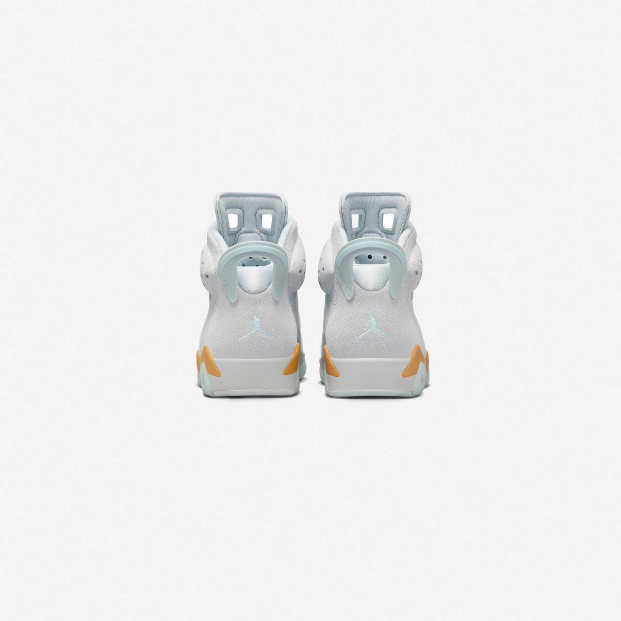 Wmns Air Jordan 6 Retro Signature basketball sneakers